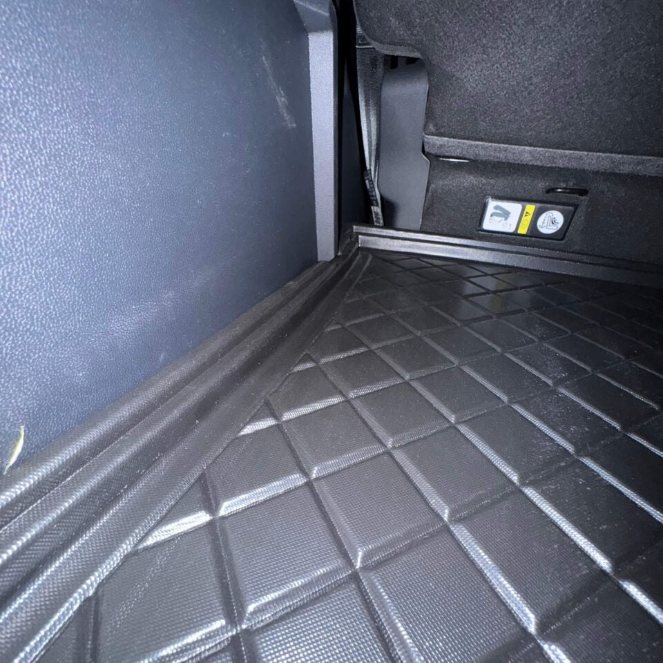 Ford Tourneo Courier 2024 Sonrası Bagaj Havuzu