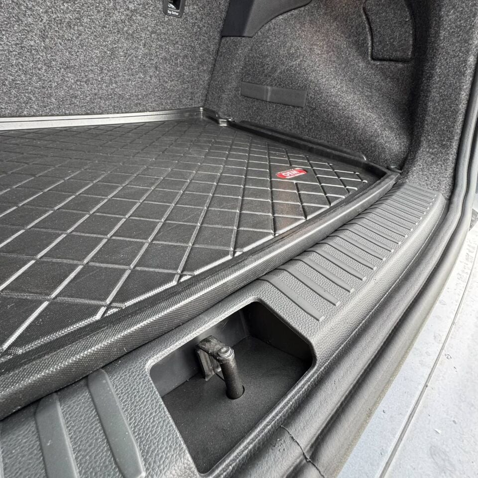 Seat Arona | 2017 Sonrası Üst Bagaj Havuzu