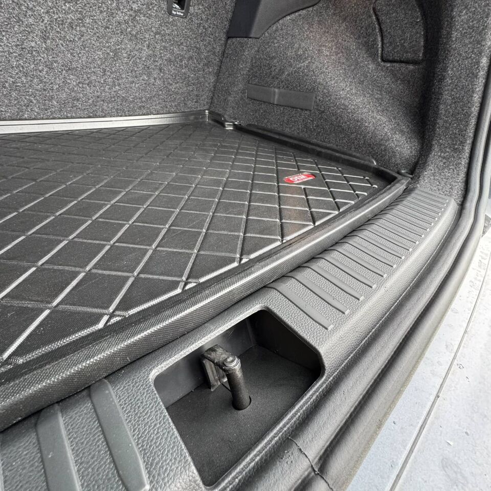 Seat Arona | 2017 Sonrası Üst Bagaj Havuzu